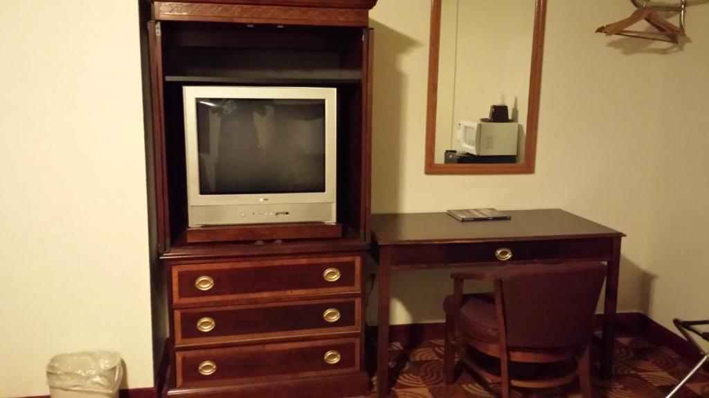 Red Carpet Inn & Suites New Cumberland Room photo