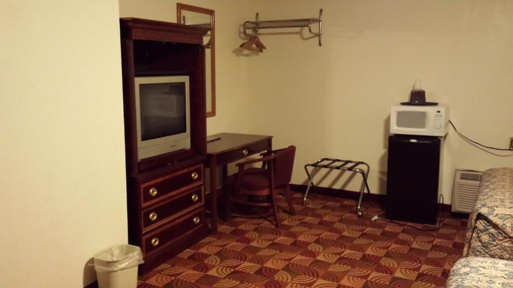 Red Carpet Inn & Suites New Cumberland Room photo