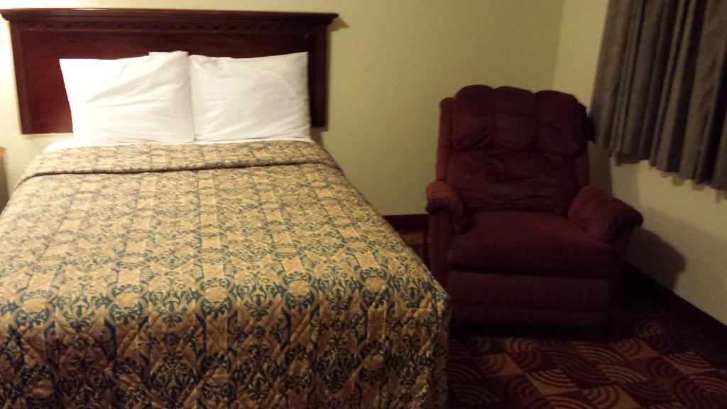 Red Carpet Inn & Suites New Cumberland Room photo